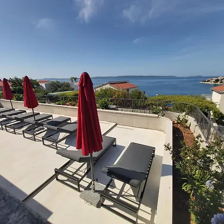 Διαμέρισμα Stunning Sea View With Infinity Swimming Pool A1 *
